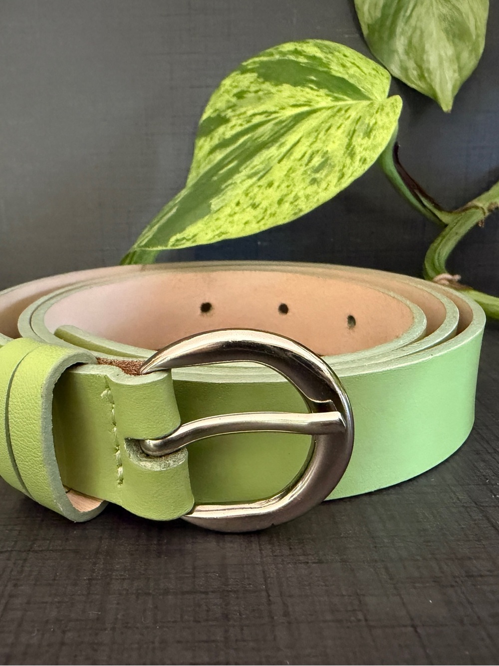 Talbots Vintage Green Leather Belt with Silver Oval Buckle MED GUC 90s Italy